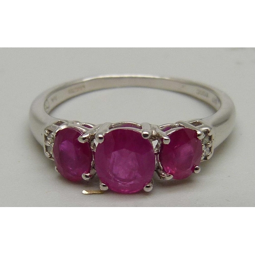 1068 - A 9ct white gold, Burmese ruby and diamond ring, 2.1g, N, with certificate