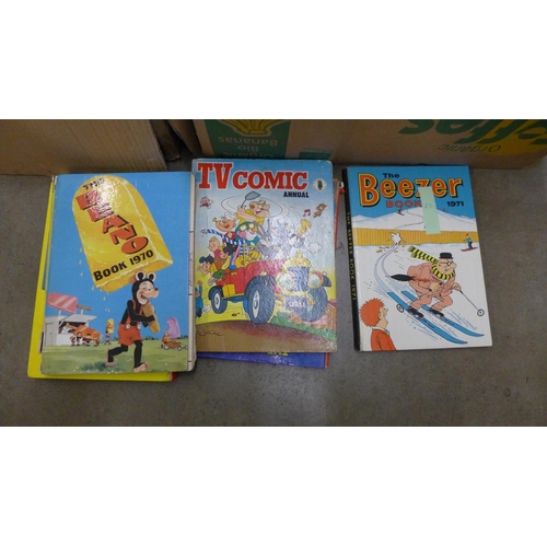 1157 - Assorted items including vintage comic book annuals, storage jars, etc.**PLEASE NOTE THIS LOT IS NOT... 