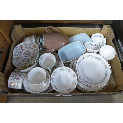 1166 - A box of mixed tea and dinnerwares, Minton Haddon Hall, Royal Doulton pastorale, Poole, etc.**PLEASE... 