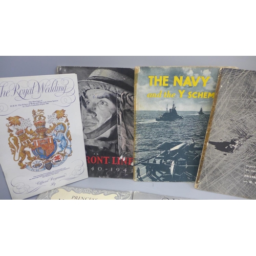 721 - 20th Century Military and Royalty booklets