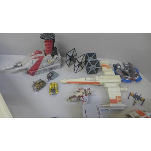 759 - A collection of Star Wars models