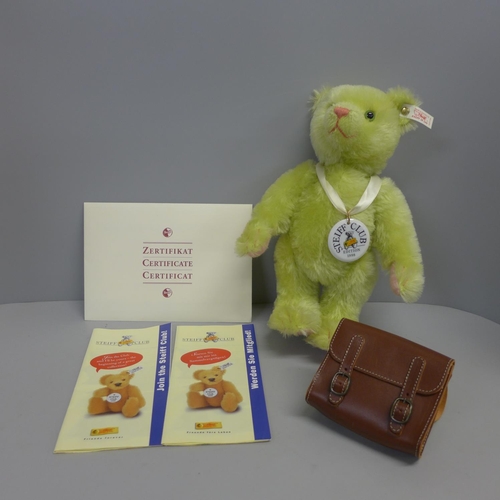 764 - A Steiff Club Edition 1998/99 Teddy bear, Grün 30, boxed, mohair