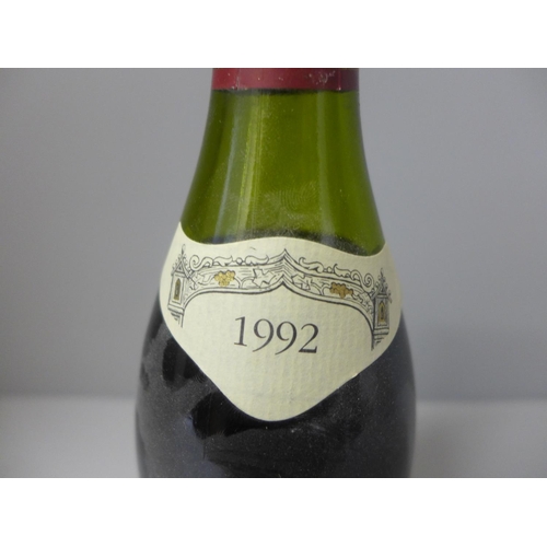 822 - One bottle of Bourgogne Grand Ordinaire 1992 red wine