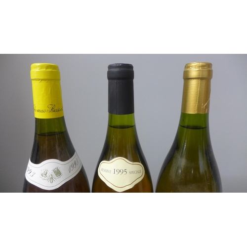 826 - Three bottles of vintage white wine:- 1995 Bourgogne Chardonnay Domaine des Vercheres, 1993 Bourgogn... 