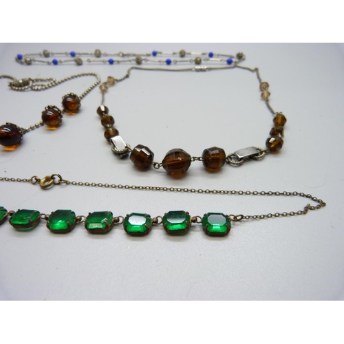 987 - Four vintage necklaces