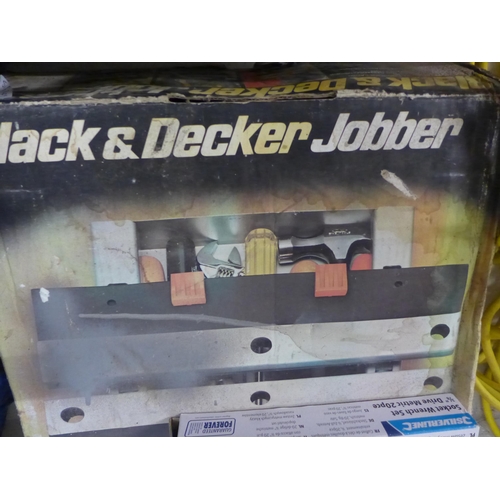 2014 - Black & Decker jobber workbench, Amtech sealed 52pc socket set and Silverline 20pc socket set (¼