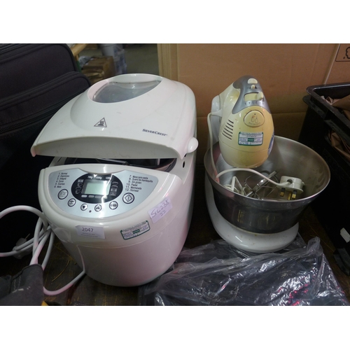 2047 - Silvercrest breadmaker and Breville food mixer