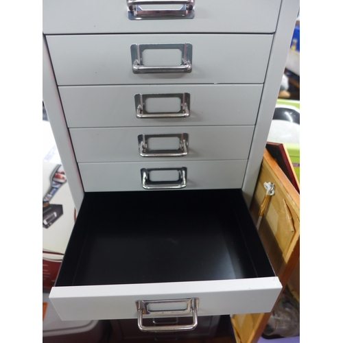 2052 - 16-Drawer 45cm wide Bisley grey metal filing cabinet