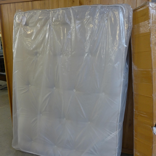 1567 - A kingsize mattress