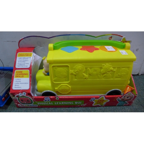 3074 - Cocomelon Learning Bus and Mighty Motorised Vehicle (281-62,69)   * This lot is subject to vat