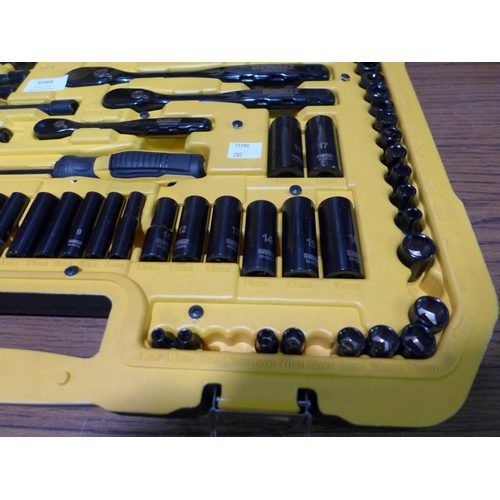 3089 - Dewalt Mechanics Set (282-598)  * This lot is subject to vat