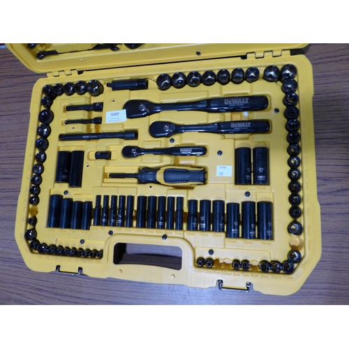 3089 - Dewalt Mechanics Set (282-598)  * This lot is subject to vat