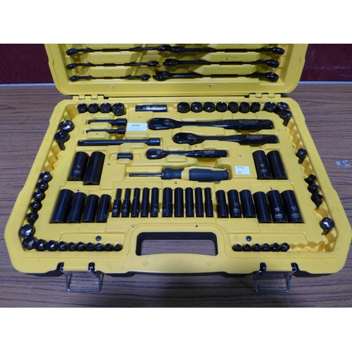 3090 - Dewalt Mechanics Set (282-599)  * This lot is subject to vat