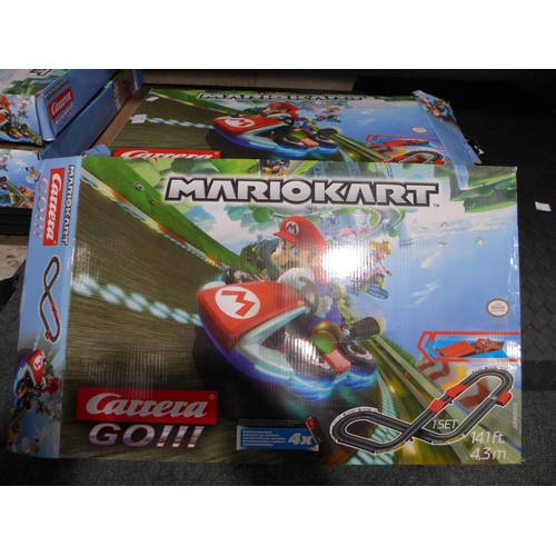 3172 - Mario Kart Racetrack  with 2 cars x2   (282-637)  * This lot is subject to vat