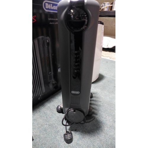 3220 - Delonghi Dragon Radiator - model no TRDX40820E  (282-60)  * This lot is subject to vat