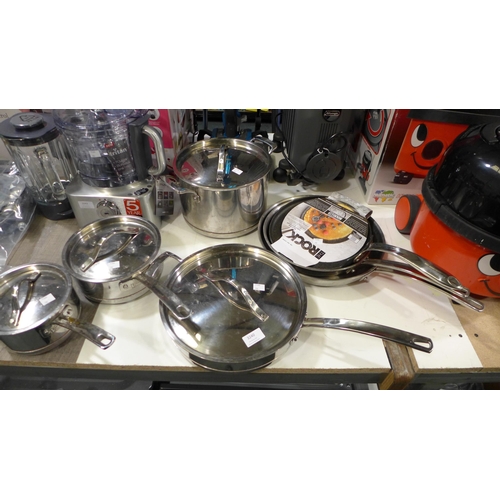 3240 - Ks S/S Cookware 10Pc Set , Original RRP £164.99 + vat, The Rock Multipan 10   - 25cm  (282-499,500) ... 