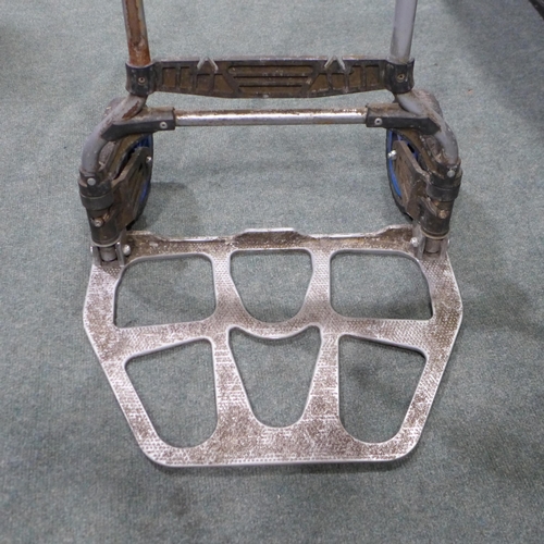 3264 - Toolmaster Hand Truck   -159kg(282-475)  * This lot is subject to vat