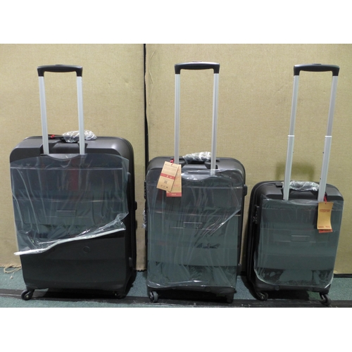 3272 - At Bon Air 3Pc Black Luggage Set, Original RRP £120.83 + vat (282-183)  * This lot is subject to vat