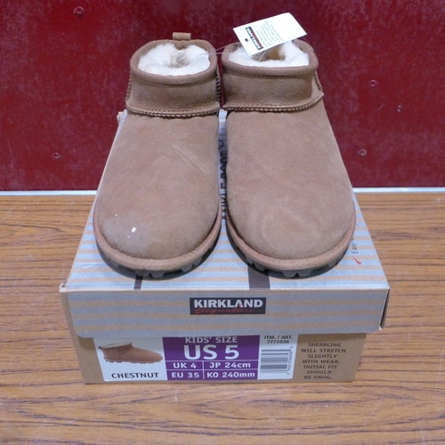 3410 - Pair of children's chestnut Shearling boots, UK size 4 * this lot is subject to VAT