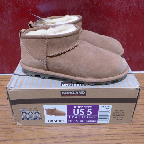 3410 - Pair of children's chestnut Shearling boots, UK size 4 * this lot is subject to VAT