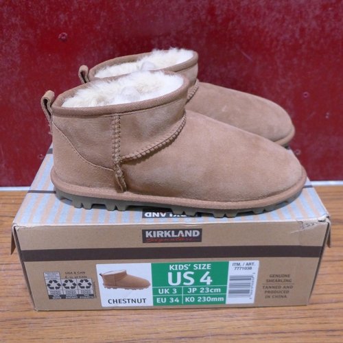 3411 - Pair of children's chestnut Shearling boots, UK size 3 * this lot is subject to VAT