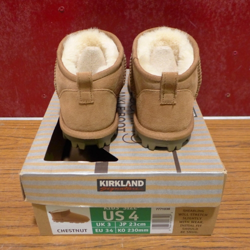 3411 - Pair of children's chestnut Shearling boots, UK size 3 * this lot is subject to VAT