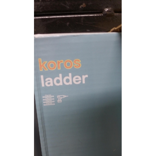 2137 - 6 boxed, unused Good Home Koros ladders