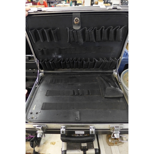 2175 - Potterton hard engineer's tool briefcase, slotted inner for tools, very heavy duty item