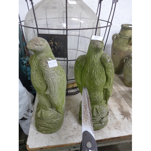 2428 - Pair of weathered concrete garden eagles walltop/garden ornaments