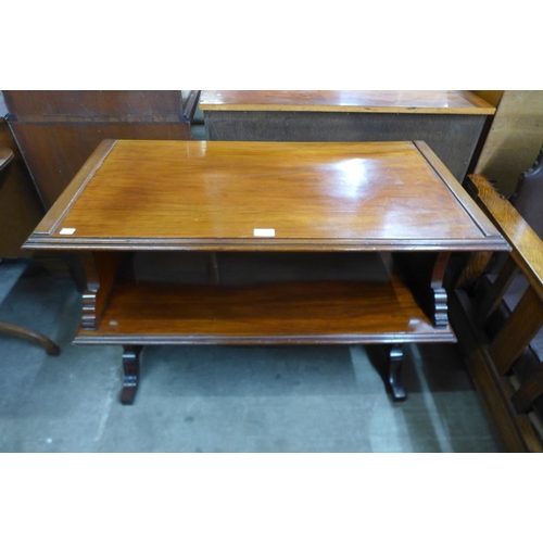 182 - A Victorian walnut two tier dumb waiter