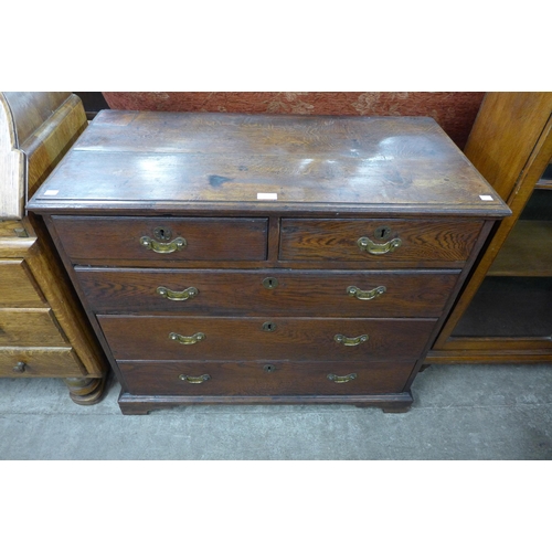 124 - A George III chest of drawers