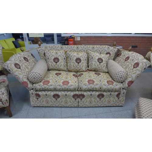 91 - A David Gundry Manhattan five piece lounge suite, comprising; two Knole settees, two wingback armcha... 