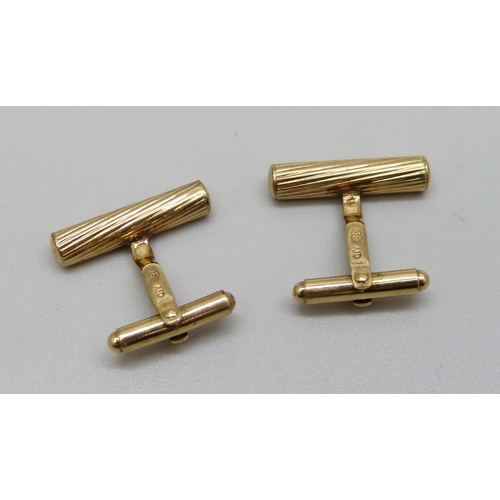 1006 - A pair of 9ct gold cufflinks, 3.7g, import mark