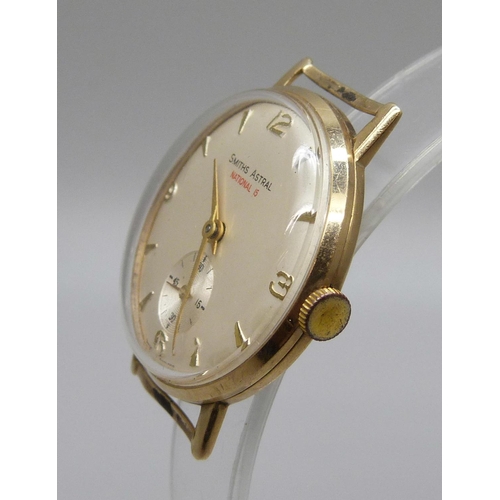 1016 - A 9ct gold cased Smiths Astral National 15 wristwatch