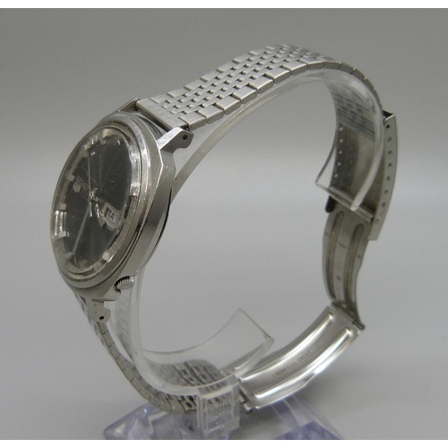 1088 - A Seiko 5 automatic wristwatch, 21 jewels