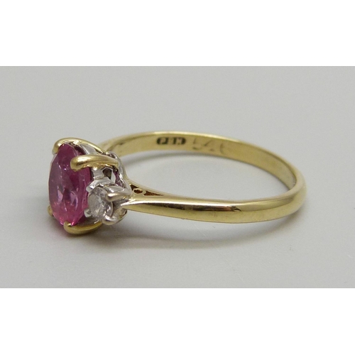 1141 - A 18ct gold, ruby and diamond ring, 2.7g, L