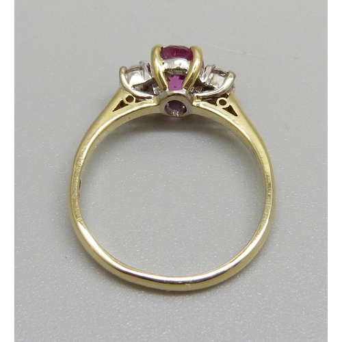 1141 - A 18ct gold, ruby and diamond ring, 2.7g, L