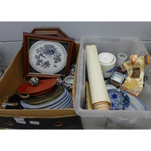 1177 - Two boxes of mixed oriental china and decorative items **PLEASE NOTE THIS LOT IS NOT ELIGIBLE FOR PO... 