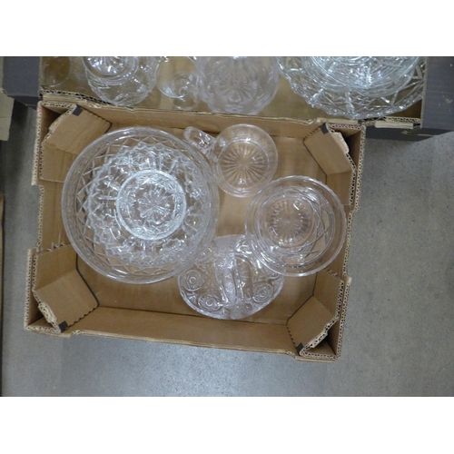 1192 - Four boxes of glassware **PLEASE NOTE THIS LOT IS NOT ELIGIBLE FOR POSTING AND PACKING**