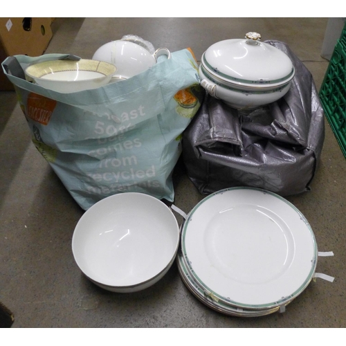 1206 - A Wedgwood Jade dinner service **PLEASE NOTE THIS LOT IS NOT ELIGIBLE FOR POSTING AND PACKING**