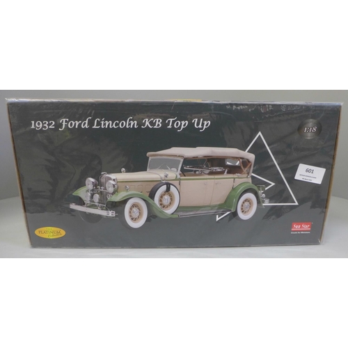 601 - A Sun Star Platinum Collection 1932 Ford Lincoln KB Top Up, boxed and sealed