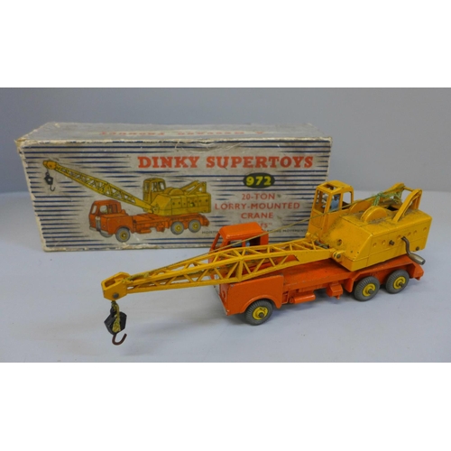 624 - A Dinky Supertoys 972 20-Ton Lorry-Mounted Crane, boxed