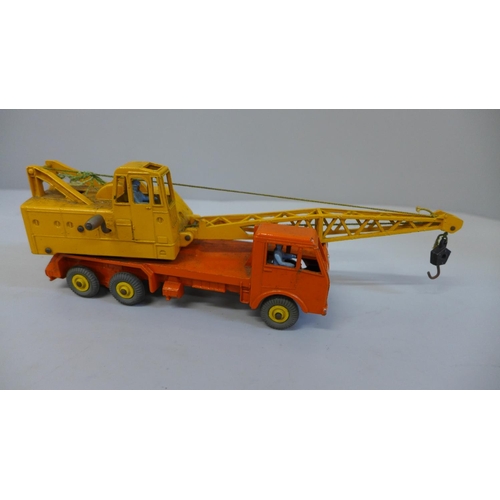 624 - A Dinky Supertoys 972 20-Ton Lorry-Mounted Crane, boxed