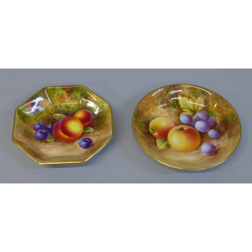 635 - Two small Royal Worcester hand painted dishes, one signed by C Creese, the other Roberts (William Ro... 