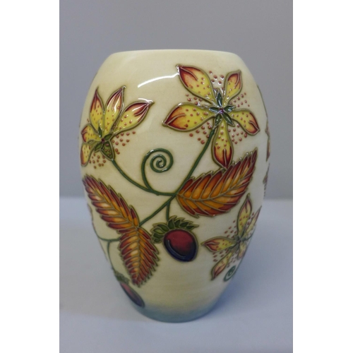 636 - A Moorcroft vase, 13cm, boxed