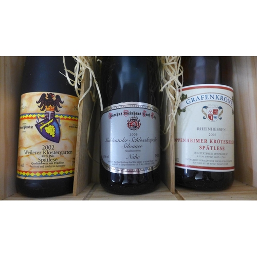 842 - Three bottles of German wine