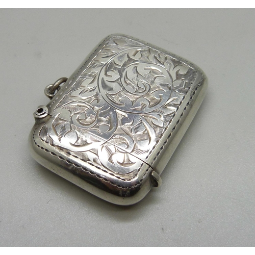 907 - A silver vesta case, engraved decoration, Birmingham 1927