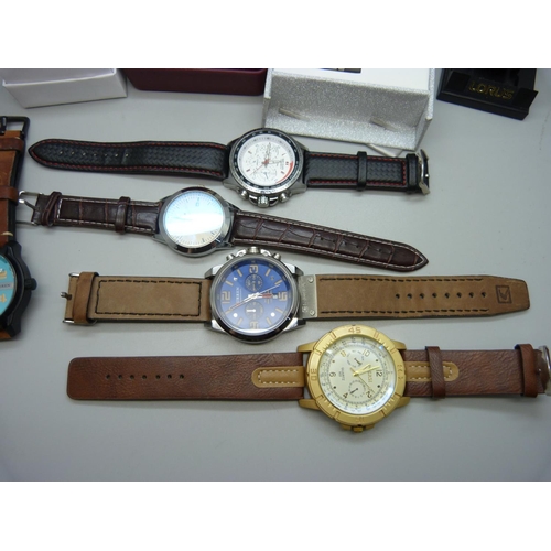 939 - Assorted wristwatches