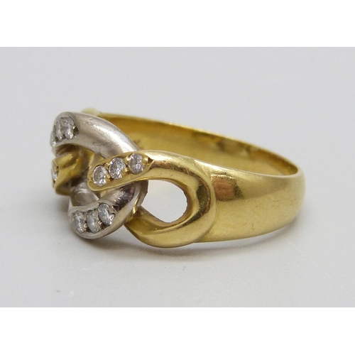 967 - An 18ct gold and twelve stone diamond ring, 8.1g, R