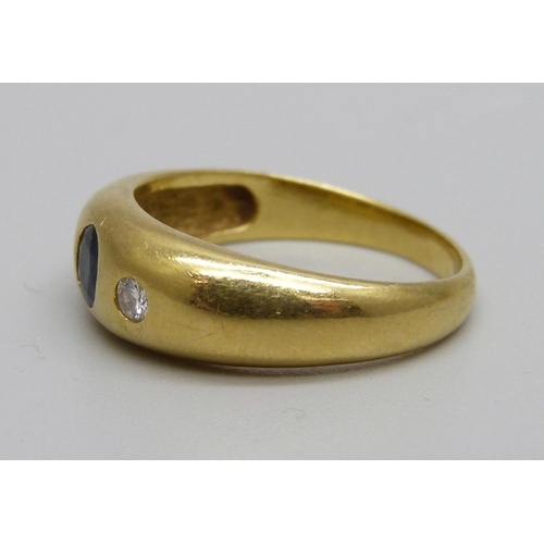 995 - An 18ct gold, diamond and sapphire ring, 6.7g, Q